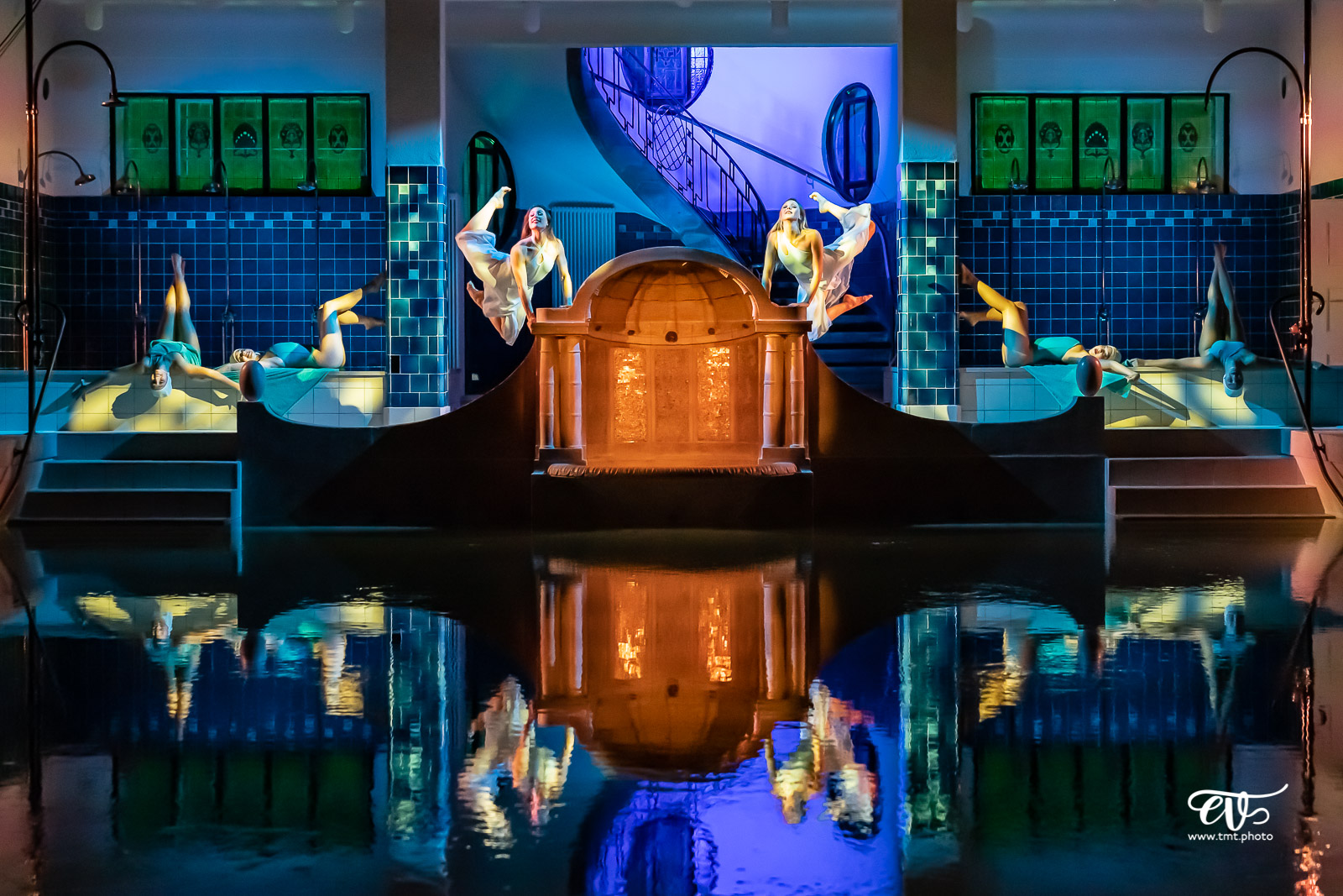 INAUGURATION DES BAINS MUNICIPAUX